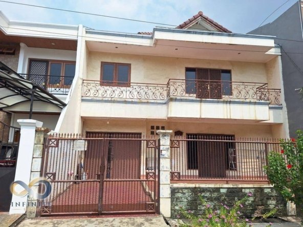 TERMURAH Taman Palem Lestari 10x20 . Rumah Bagus 2 Lantai . SHM