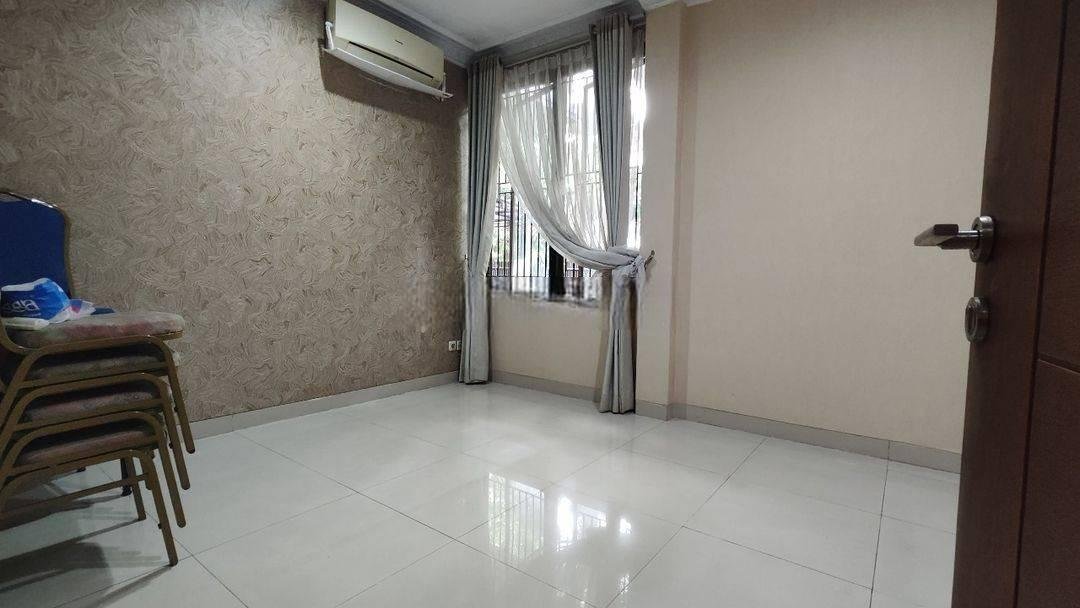 Exclusive Rumah Pondok indah siap huni (NB)