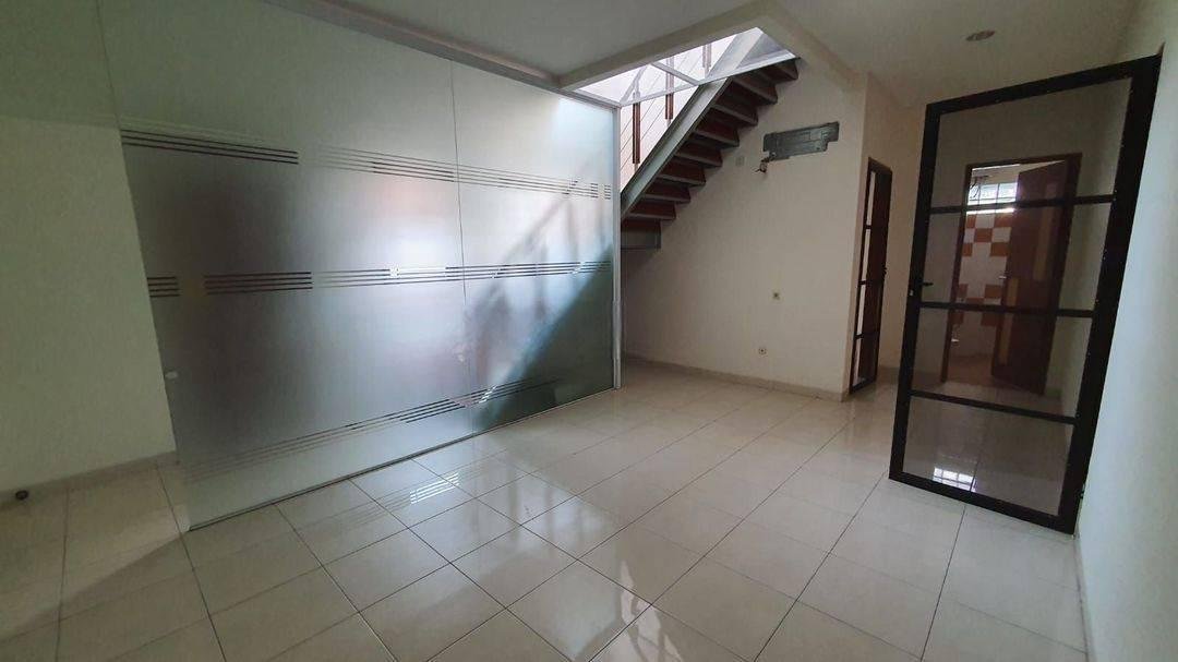 ANA*RUMAH 2LT LUAS 13X14M MURAH