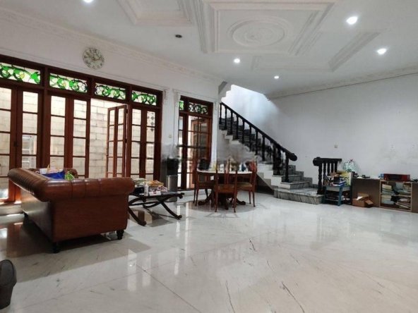 Rumah Full Furnished Di kan dengan Cepat