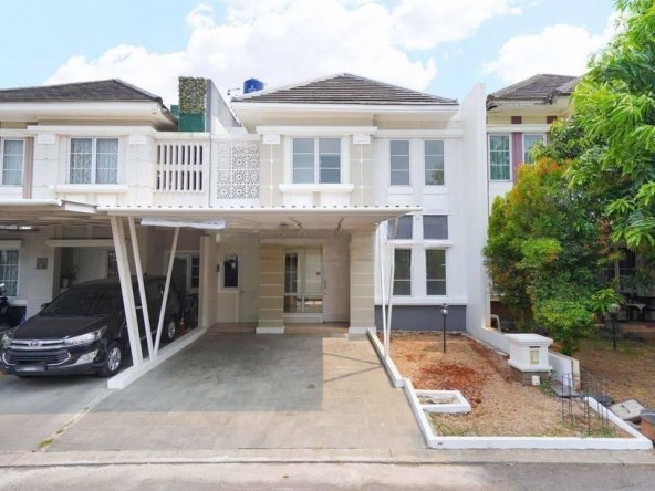 Rumah Luas Idaman dekat Mall Ciputra Cibubur Harga Nego Semi Furnished J15559