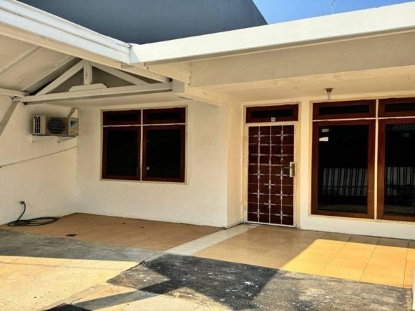 Sewa Cepat Rumah 6x17m2 Janur Kuning Anti Banjir Bisa Usaha