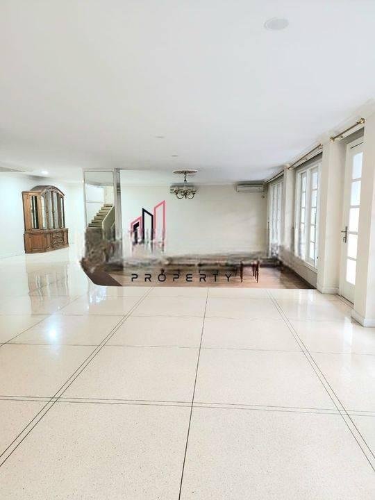 DISEWAKAN RUMAH CANTIK CEPAT PRIVATE POOL BISA SILENT OFFICE ATAU TEMPAT TINGGAL LOKASI DEKAT SENAYAN DAN SENOPATI DAN DEKAT MABES HARGA MURAH AREA HANGLEKIR KEBAYORAN BARU JAKARTA SELATAN