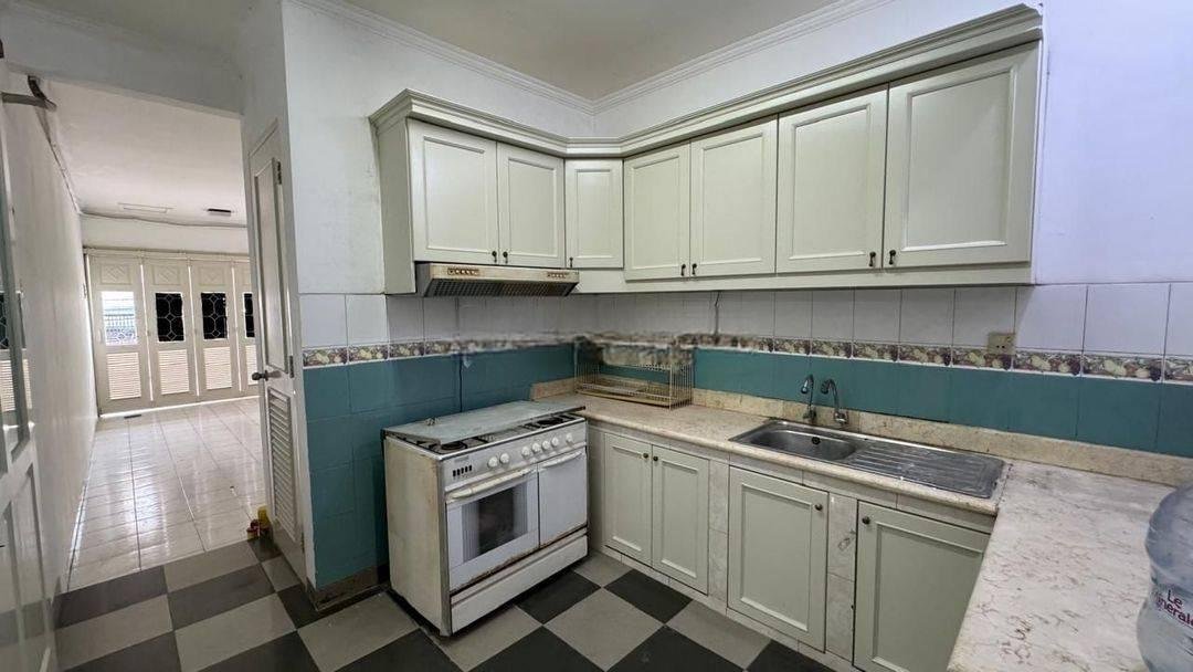 Rumah di Gading kirana 2 Lantai siap huni luas dan rapi jakut