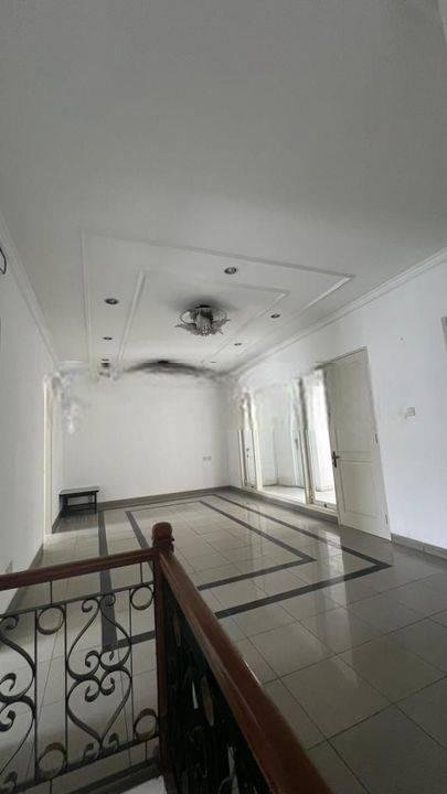 Rumah di Gading kirana 2 Lantai siap huni luas dan rapi jakut