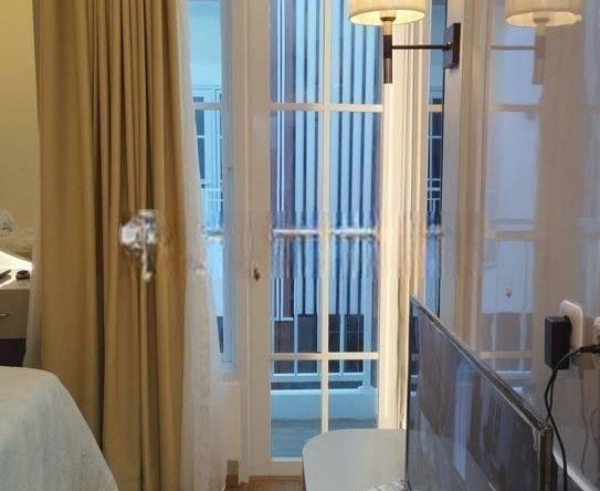 Rumah mewah di Jl.cempaka putih timur raya 2 Lantai jakarta pusat 2.4M SHM