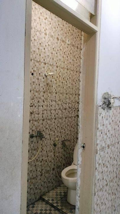 DISEWAKAN RUMAH TAMAN PALEM 2 lantai BARU RENOV