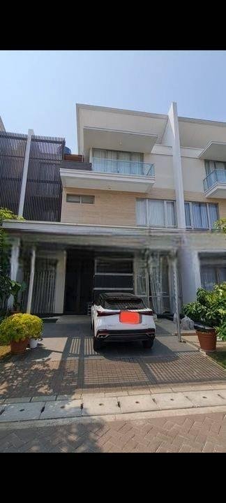 rumah golf island PIK uk 10x20m furnished