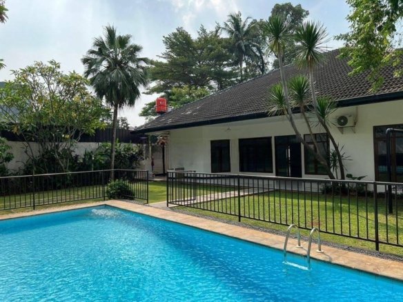 Properties 7 Properties DISEWA RUMAH CANTIK DENGAN KOLAM RENANG DI PEJATEN BARAT