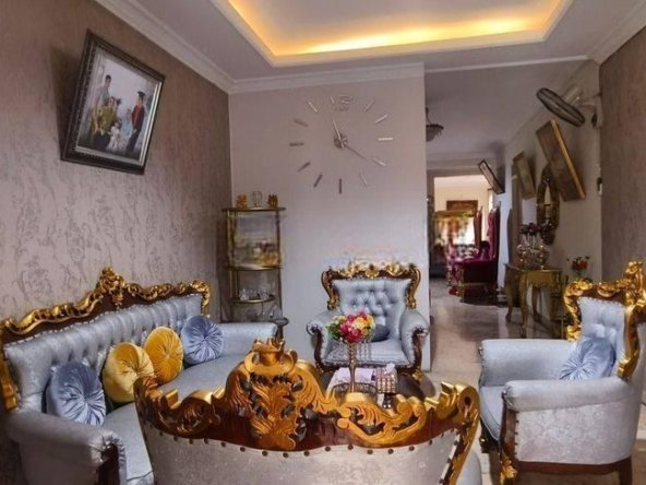 Rumah 2 Lantai SHM Bagus di Pos Pengumben Raya