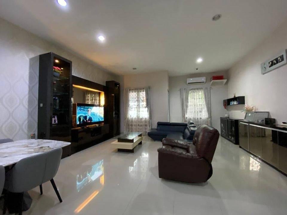 FURNISHED MURAH! Rumah di Citra 2 3 Lantai SHM Barat Laut