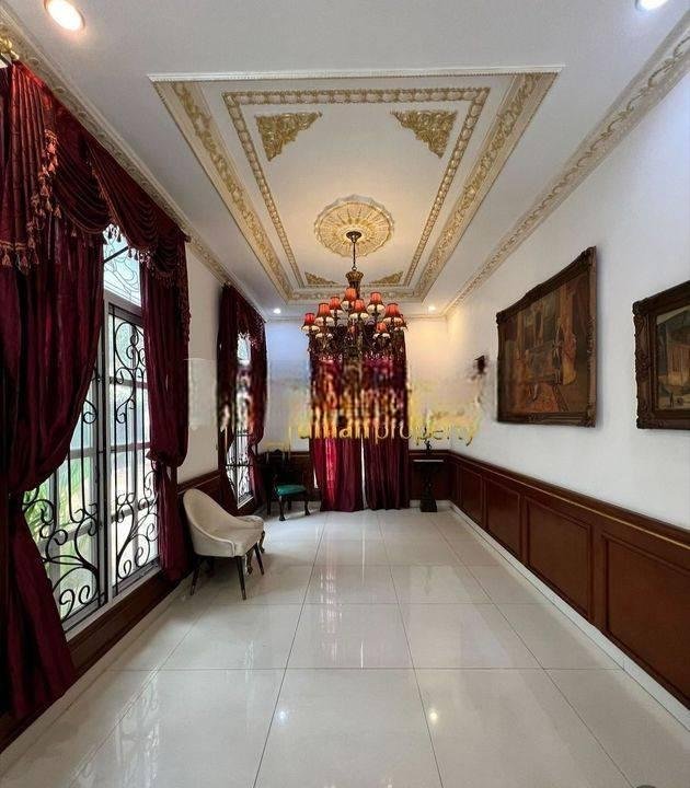Rumah Mewah Jagakarsa Furnished Siap Pakai 3 lantai Termurah