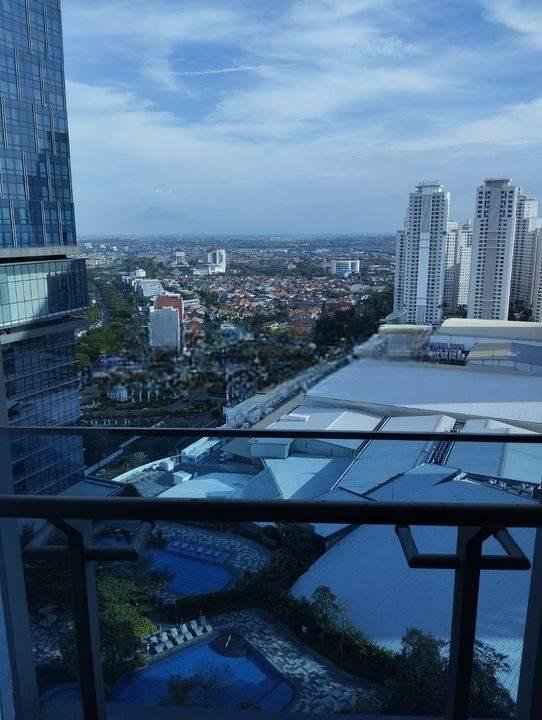 Dijual Dijual/Disewakan Apartemen LA RIZ Mansion Pakuwon Mall