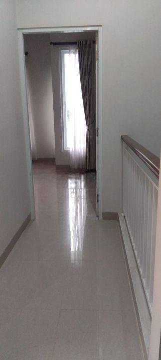 Rumah siap huni full furnish 2 lantai akses mobil dekat kantor bea cukai Jakarta timur