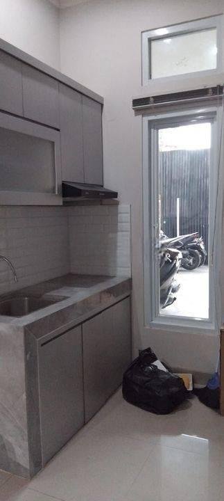 Rumah siap huni full furnish 2 lantai akses mobil dekat kantor bea cukai Jakarta timur