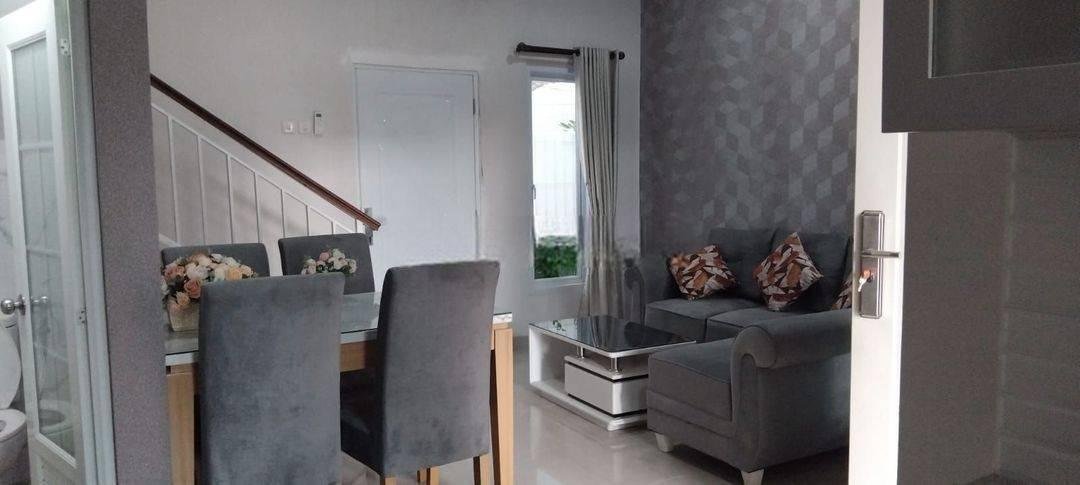 Rumah siap huni full furnish 2 lantai akses mobil dekat kantor bea cukai Jakarta timur