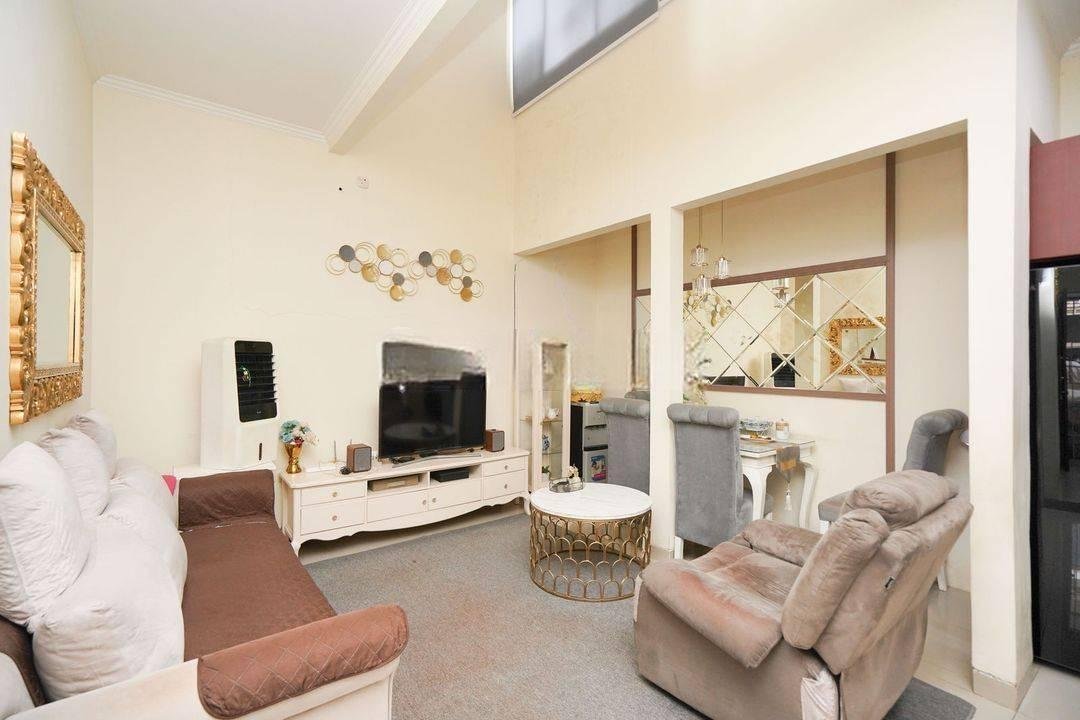 Rumah 3 KT Hadap Timur 20 Menit ke Stasiun Ceger Harga Nego J23416