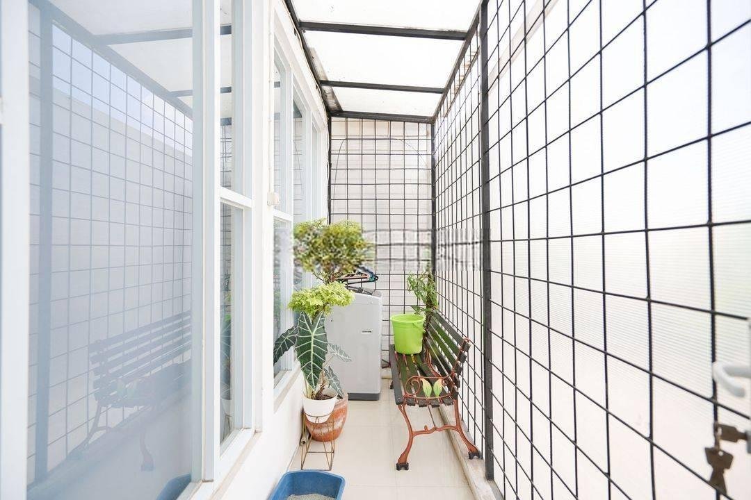 Rumah 3 KT Hadap Timur 20 Menit ke Stasiun Ceger Harga Nego J23416