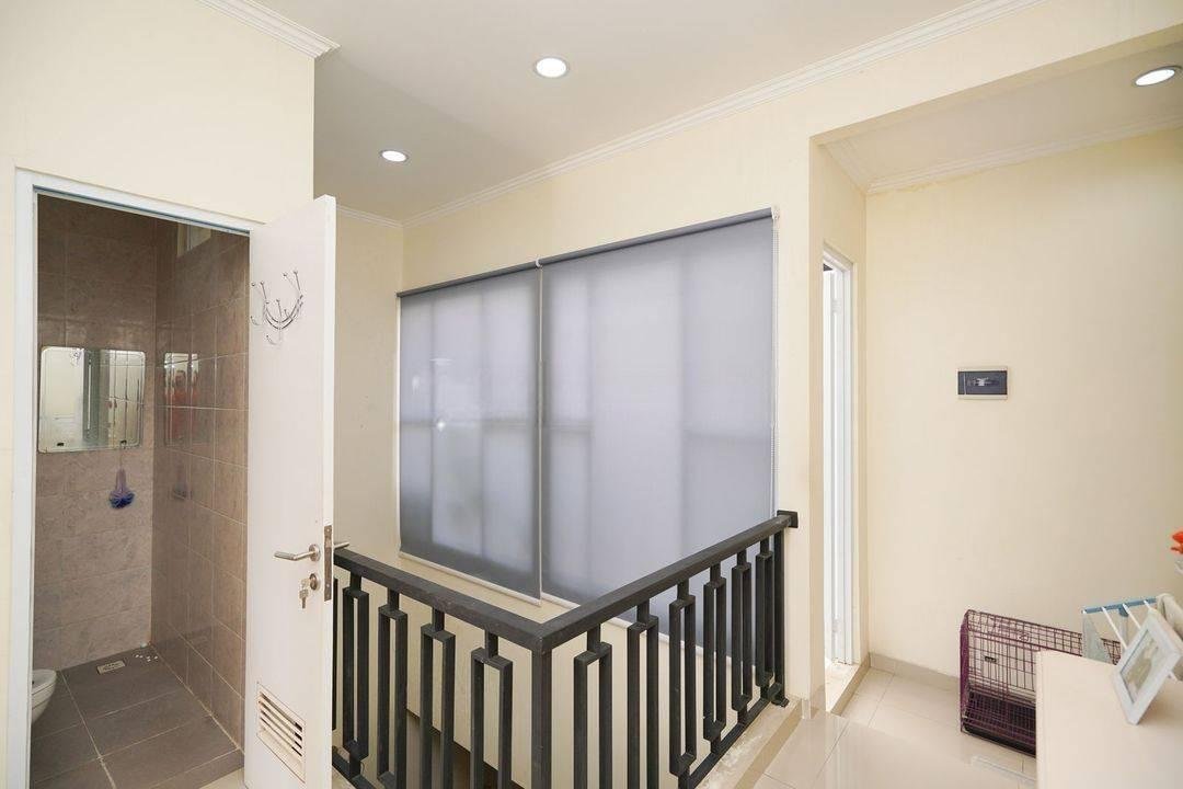 Rumah 3 KT Hadap Timur 20 Menit ke Stasiun Ceger Harga Nego J23416