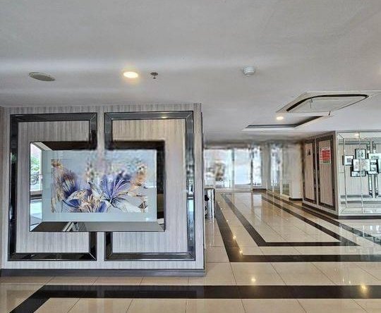 Dijual Jual Cepat Apartemen puncak CBD Studio Termurah