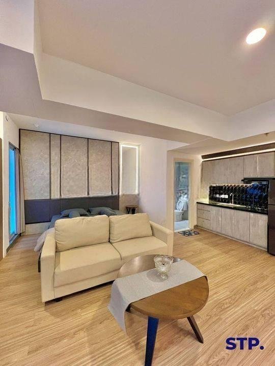 Dijual Apartemen Anderson 2 BR Jadi 1 BR Lantai 10 Furnished Mewah