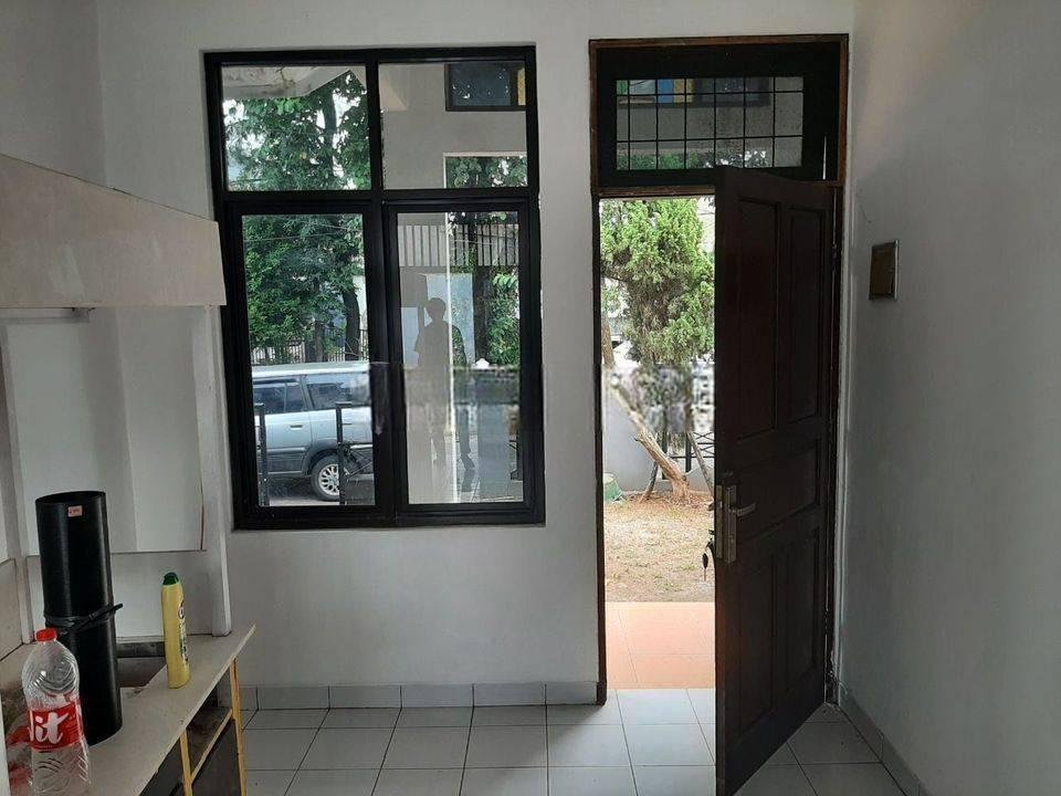 Rumah Siap Huni Di Melati Mas Dekat Mal Living World dan Stasiun RawaBuntu