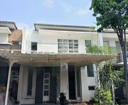 ( RUMAH SIAP HUNI ) DISEWAKAN RUMAH 2 LANTAI & CLUSTER ELITE