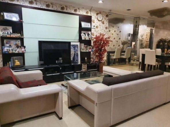 rumah florence PIK uk 8x20m furnished