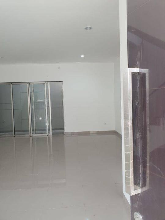 Rumah PIK 2 8x15 DISEWAKAN sudah full gordyn