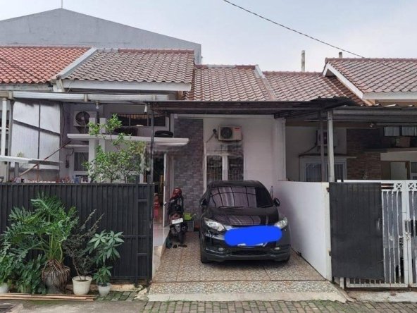 Rumah SHM Hadap Selatan dekat Cempaka Park Jaktim Harga Nego Siap KPR J24705