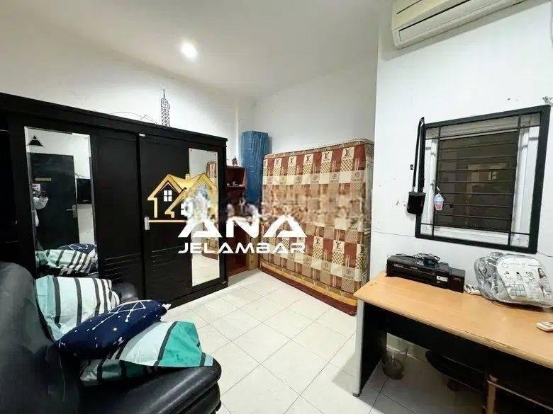 ANA*RUMAH 3LT LUAS 4X15M SEMIFURNISH HARGA 1M-an DI JELAMBAR - *GOOD-DEAL!!*