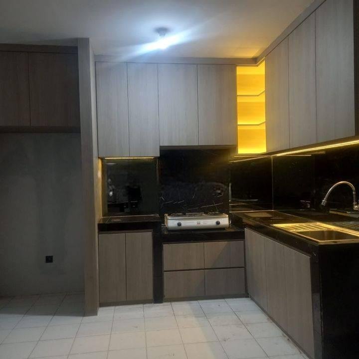 Rumah Semi Furnish 2 Lantai Di Taman Palem Lestari Blok A Danamon