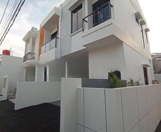 rumah strategis 4 arah di cemput tengah dekat rsij