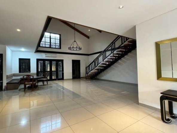 Disewakan Rmh Eropa Classic 9x18m Janur Hijau 12 Disewakan Rmh Eropa Classic 9x18m Janur Hijau Disewakan Rmh Eropa Classic 9x18m Janur Hijau