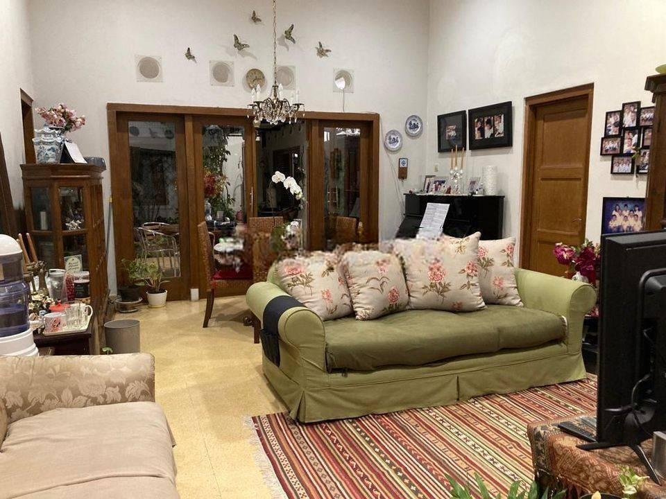 Rumah 1lantai cocok untuk kantor dan bisnis resto prapanca jaksel