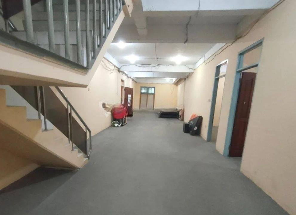 RUMAH USAHA DISEWAKAN LOKASI STRATEGIS KELAPA GADING RAYA JAKARTA UTARA