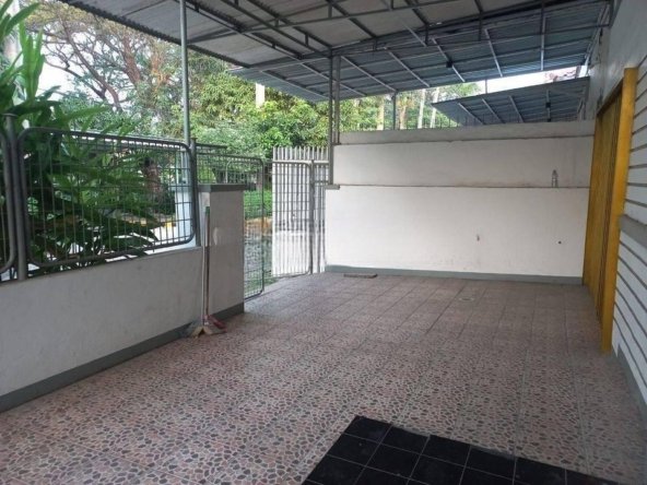 ( RUMAH CITRA GARDEN 5 ) DISEWAKAN RUMAH 1 ¼ LANTAI & BARU RENOVASI