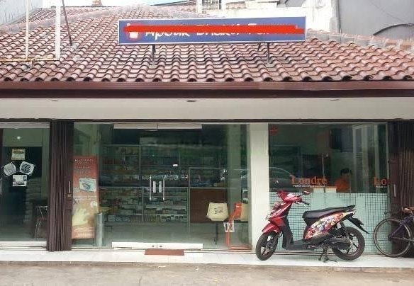 Rumah Ex Kantor di Jalan Senayan Kebayoran Baru 12 Rumah Ex Kantor di Jalan Senayan Kebayoran Baru Rumah Ex Kantor di Jalan Senayan Kebayoran Baru