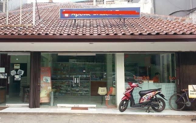 Rumah Ex Kantor di Jalan Senayan Kebayoran Baru