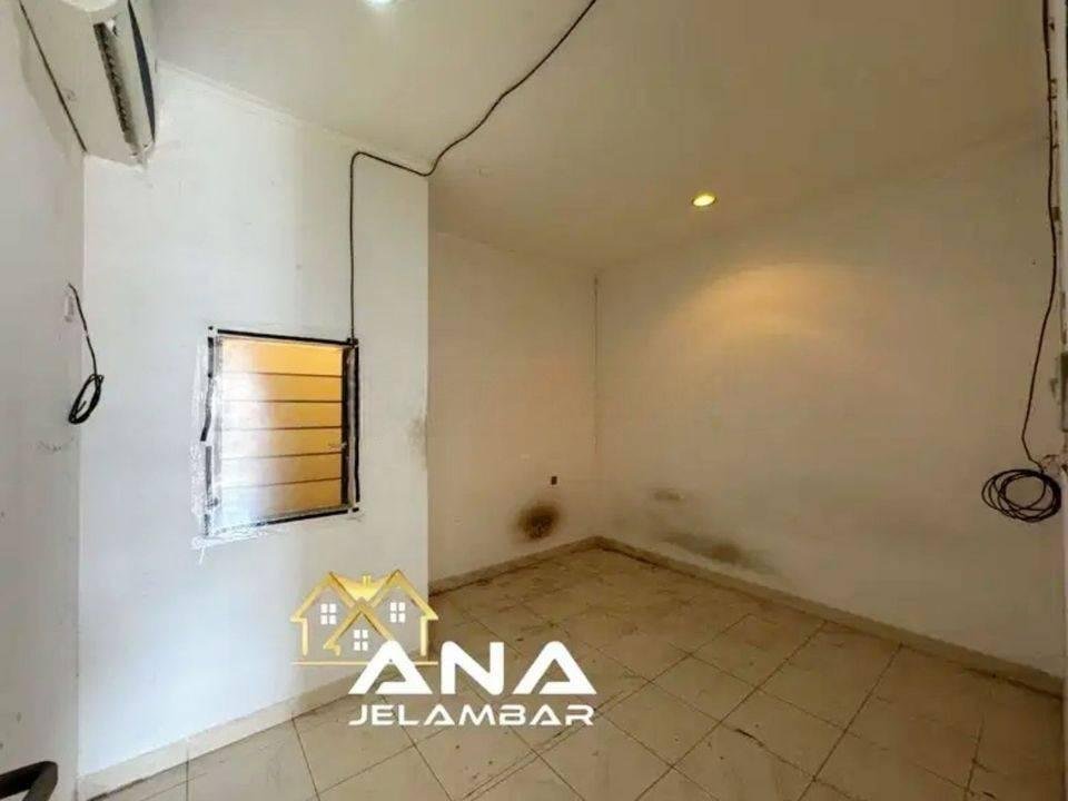 ANA*RUMAH DI KAV.POLRI 3LT LUAS 4X15M JLN 2 MOBIL JELAMBAR - *GOOD-DEAL!!*
