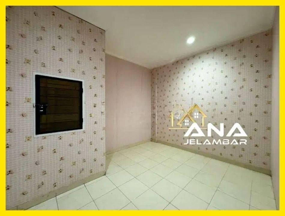 ANA*RUMAH DI KAV.POLRI 3LT LUAS 4X15M JLN 2 MOBIL JELAMBAR - *GOOD-DEAL!!*
