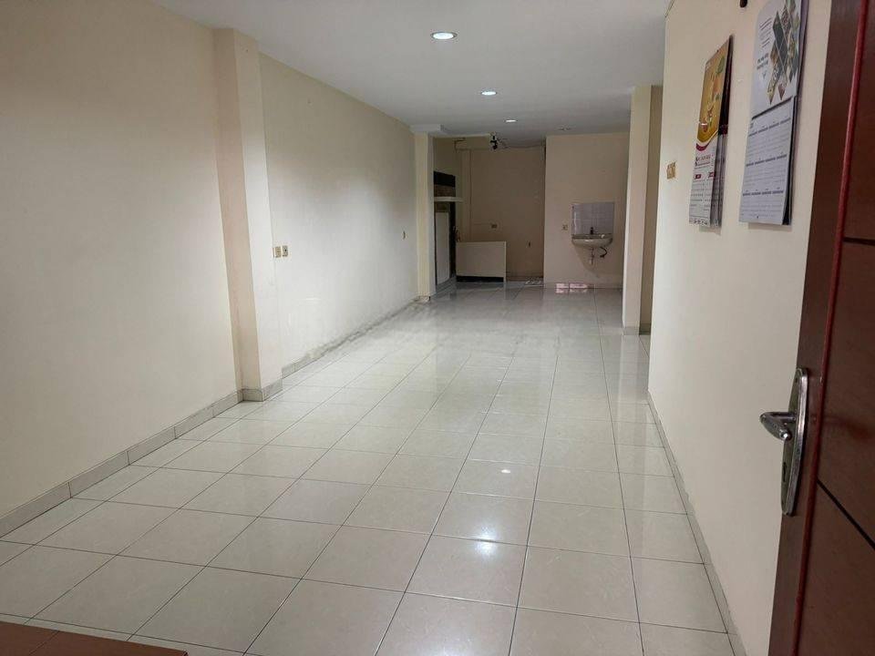 Disewakan RUmah 2 Lantai Bagus Kelapa Gading Molek