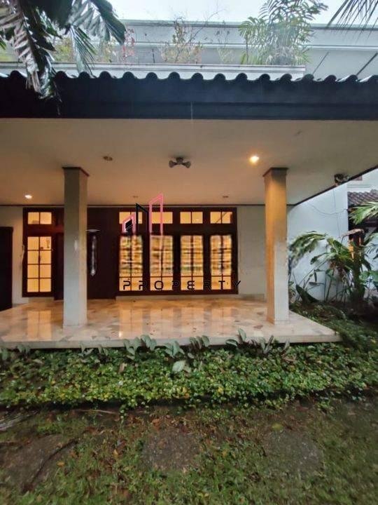 DISEWAKAN RUMAH CANTIK ASRI SIAP HUNI LOKASI STRATEGIS AREA SENOPATI DEKAT MABES DAN SCBD DAN AREA EXPAT DAN LOKASI TENANG DAN HARGA MURAH DI KEBAYORAN BARU JAKARTA SELATAN DISEWAKAN RUMAH CANTIK ASRI SIAP HUNI LOKASI STRATEGIS AREA SENOPATI DEKAT MABES DAN SCBD DAN AREA EXPAT DAN LOKASI TENANG DAN HARGA MURAH DI KEBAYORAN BARU JAKARTA SELATAN
