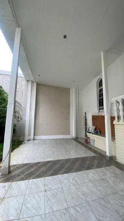 Rumah Kontrakan 3 Lantai Unfurnished Bagus di Green Lake City