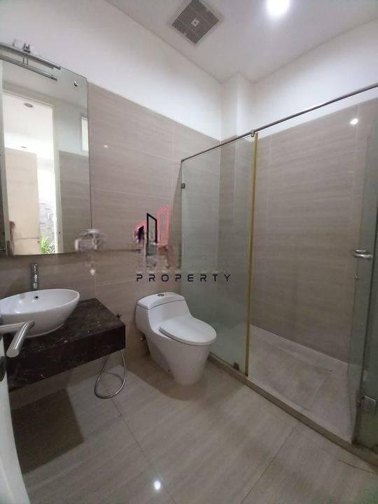 DISEWAKAN RUMAH CANTIK ASRI MINIMALIS MODERN HARGA MIRING SIAP HUNI PRIVATE POOL DEKAT SEKOLAH PRANCIS DAN KEBAYORAN BARU DAN KEMANG DAN MRT AREA CIPETE JAKARTA SELATAN
