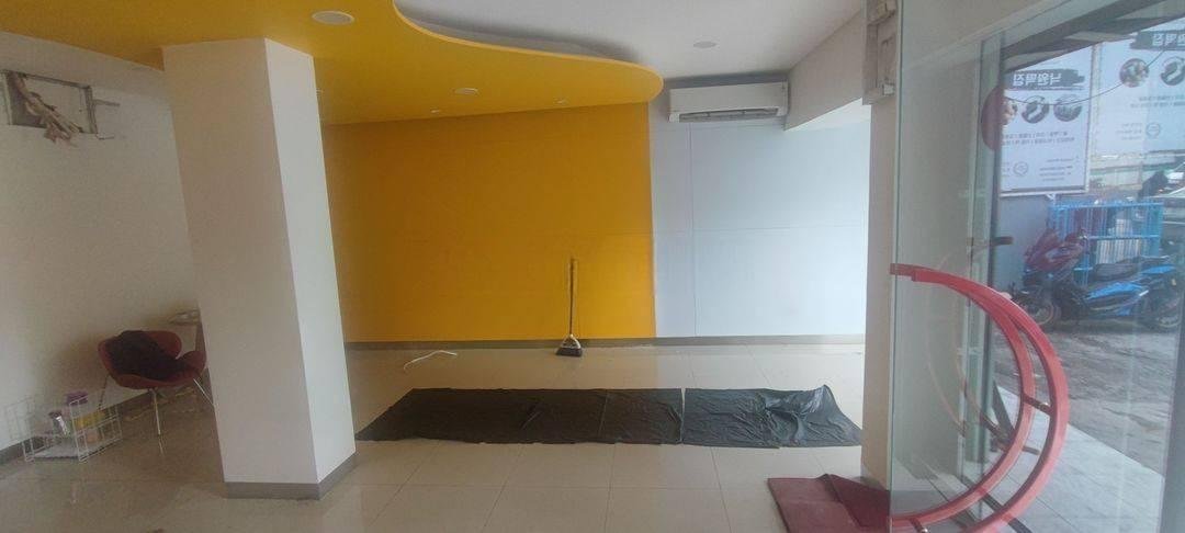 Rumah Ex Kantor di Jalan Senayan Kebayoran Baru