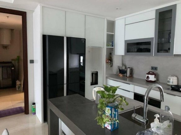 Apartement 3BR, Interior Mewah di Casagrande, Kota Kasablanka 4 Apartement 3BR, Interior Mewah di Casagrande, Kota Kasablanka Interior Mewah di Casagrande