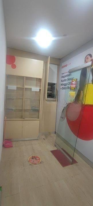 Rumah Ex Kantor di Jalan Senayan Kebayoran Baru