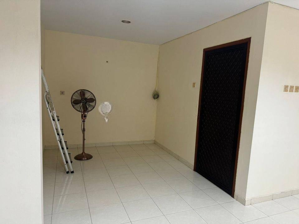 Disewakan RUmah 2 Lantai Bagus Kelapa Gading Molek