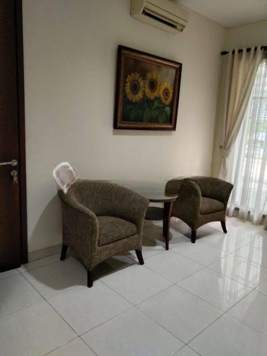 Disewakan rumah furnish rapi green cove BSD dekat the breeze